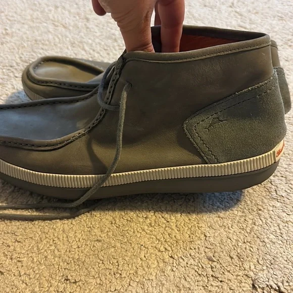 Tommy Bahama men’s shoes; size 10 - Picture 2 of 7